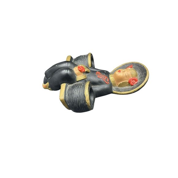 Vintage 1940s ABCO Chalkware Plaster Wall Plaque Asian Girl Hat Baskets Black - Picture 2 of 9